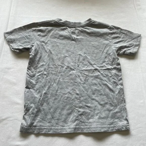 Cabela's / Bass Pro Shop Gray Short Sleeve Graphic Shirt size Small - Picture 5 of 5